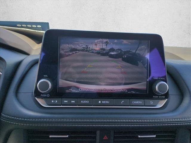 Used 2023 Nissan Rogue S FWD image 13