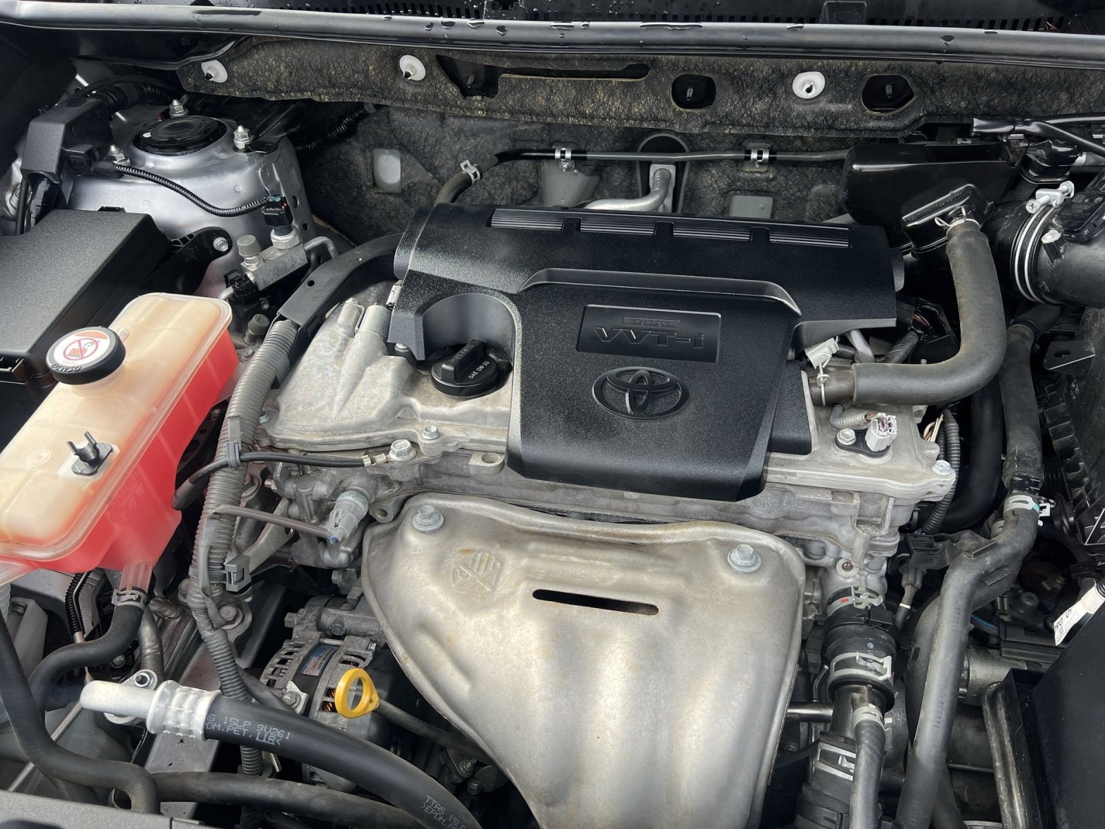 Used 2018 Toyota RAV4 LE image 26