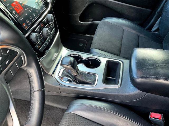 Certified 2020 Jeep Grand Cherokee Laredo w/ Laredo X Package RWD image 15
