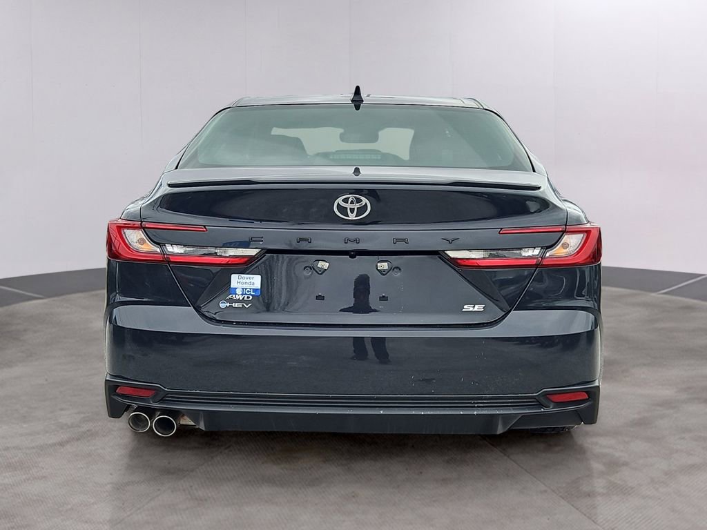 Used 2025 Toyota Camry SE w/ Convenience Package image 5