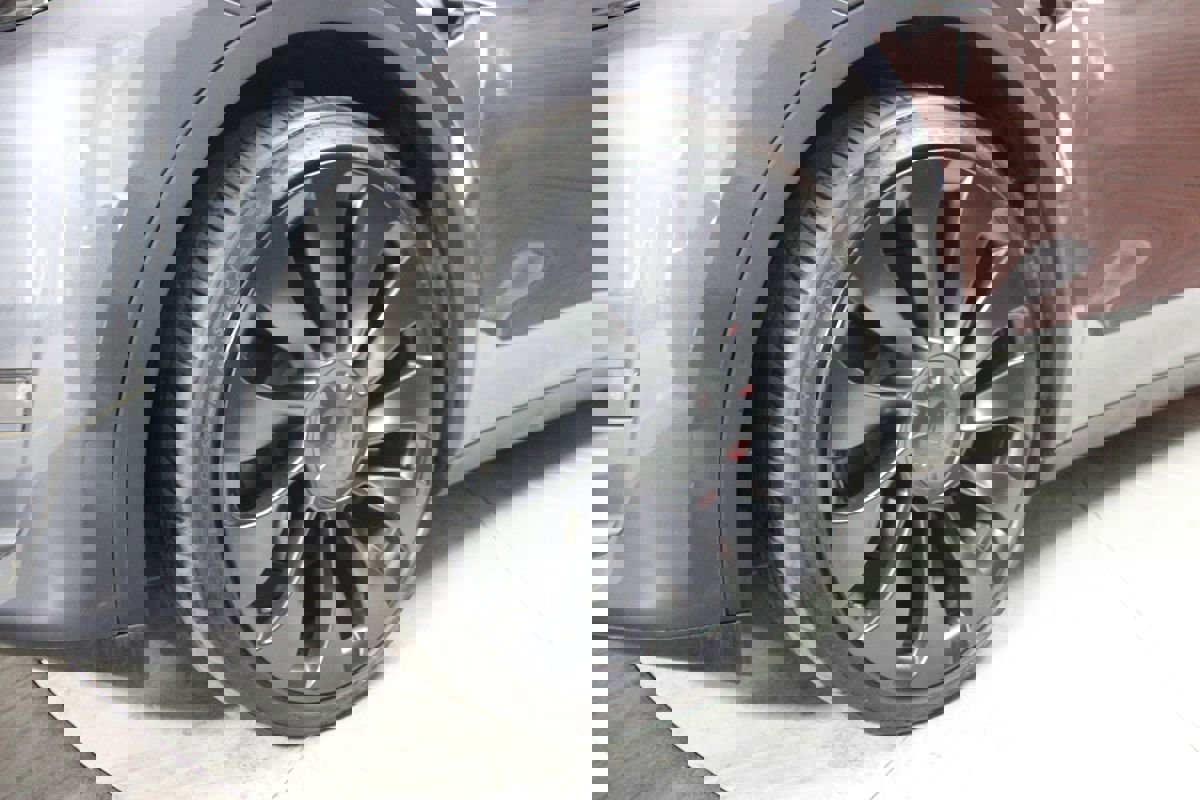 Used 2023 Tesla Model Y Long Range image 43