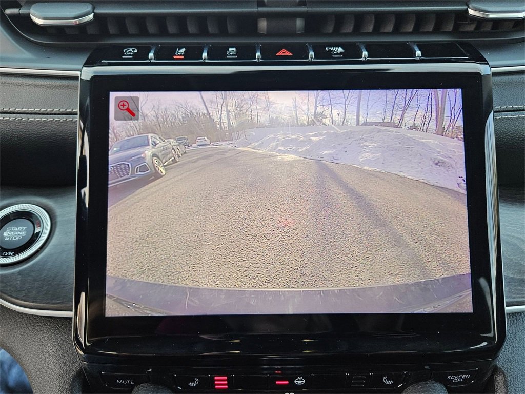 Used 2021 Jeep Grand Cherokee L Limited image 16