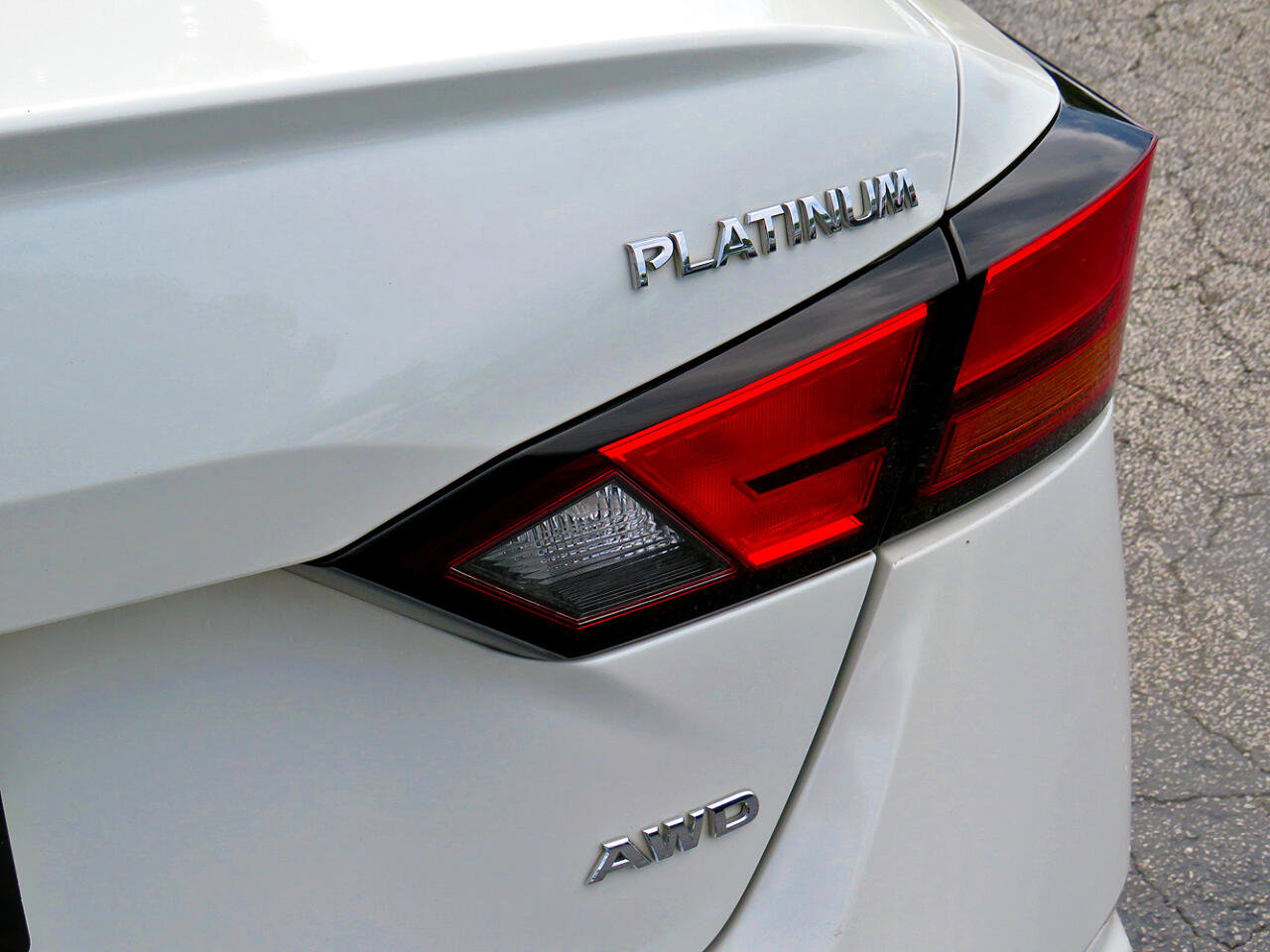 Used 2022 Nissan Altima 2.5 Platinum image 11