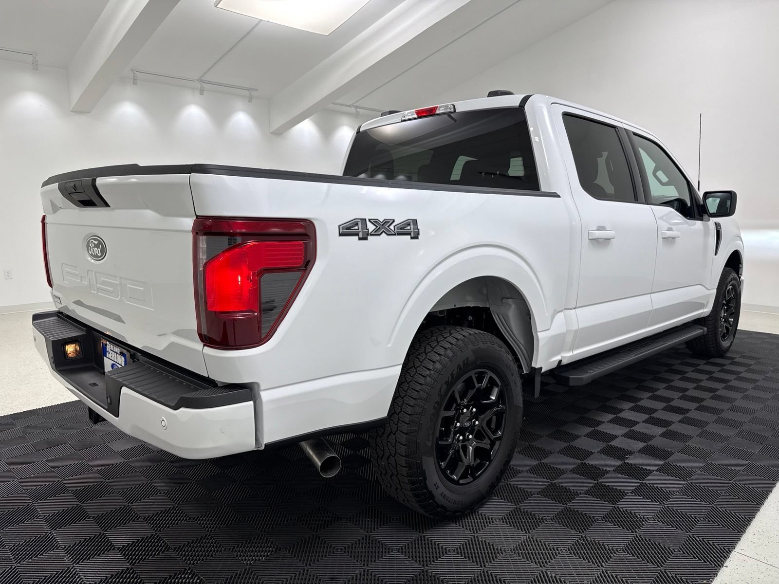 New 2026 Ford F150 XLT w/ XLT Black Appearance Package AWD/4WD image 7