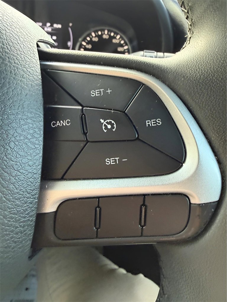Used 2020 Jeep Renegade Latitude image 24