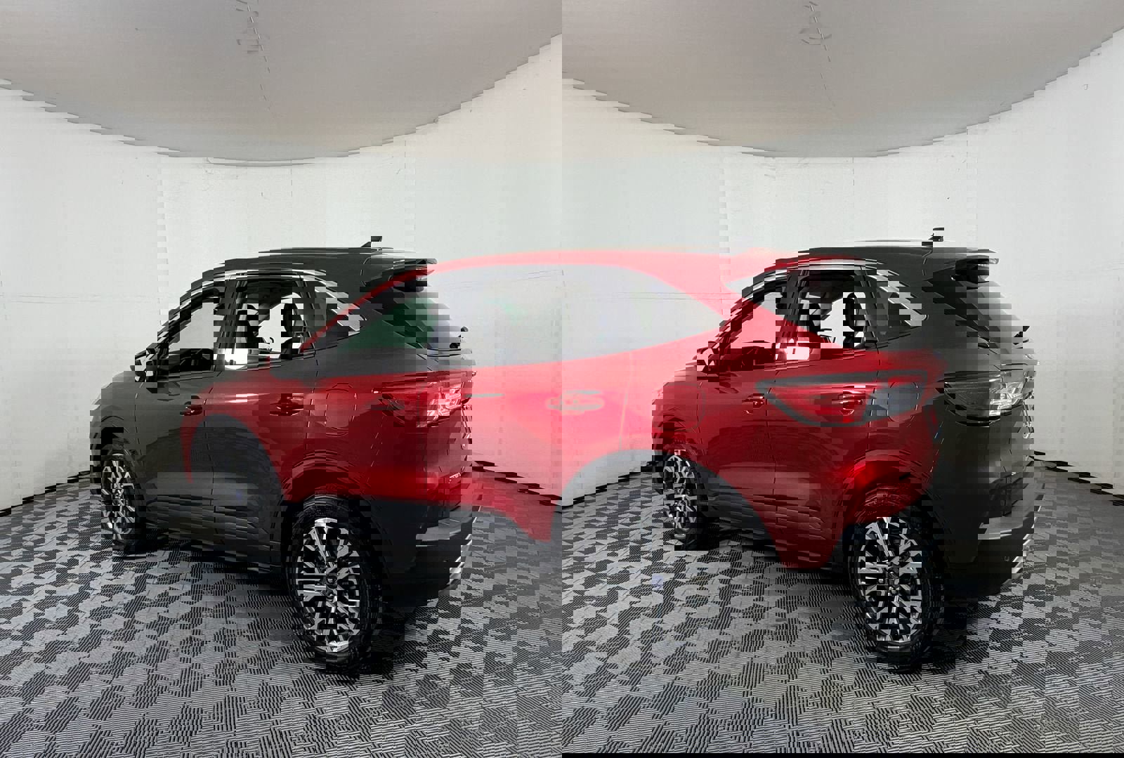 Used 2022 Ford Escape SEL image 3