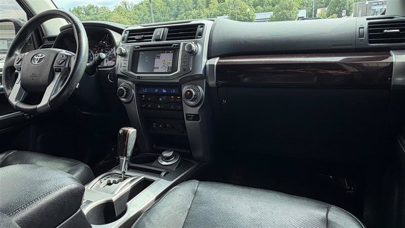 Used 2017 Toyota 4Runner Limited AWD/4WD image 36