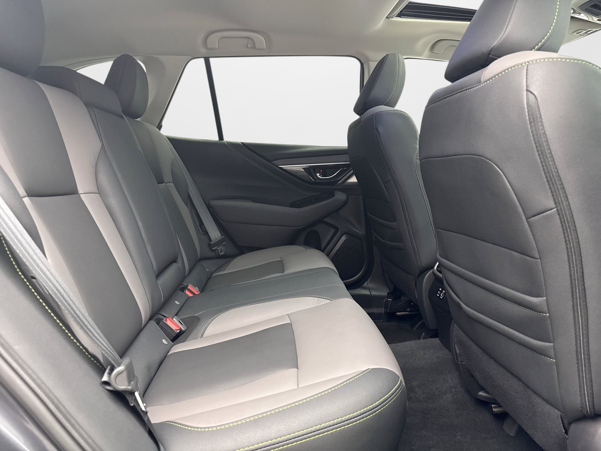 Used 2023 Subaru Outback Onyx Edition AWD/4WD image 19