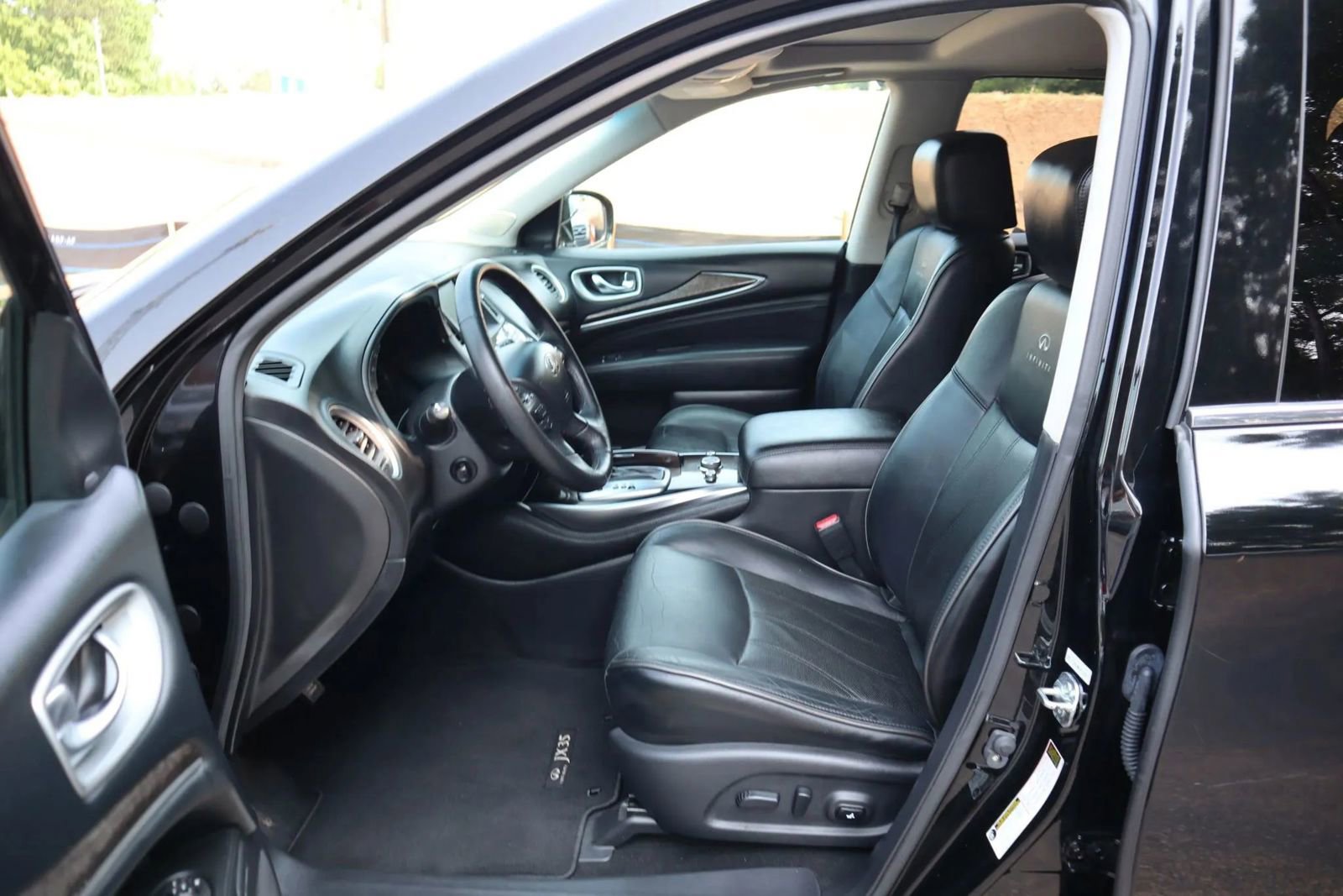 Used 2013 INFINITI JX35 AWD w/ Premium Pkg image 9