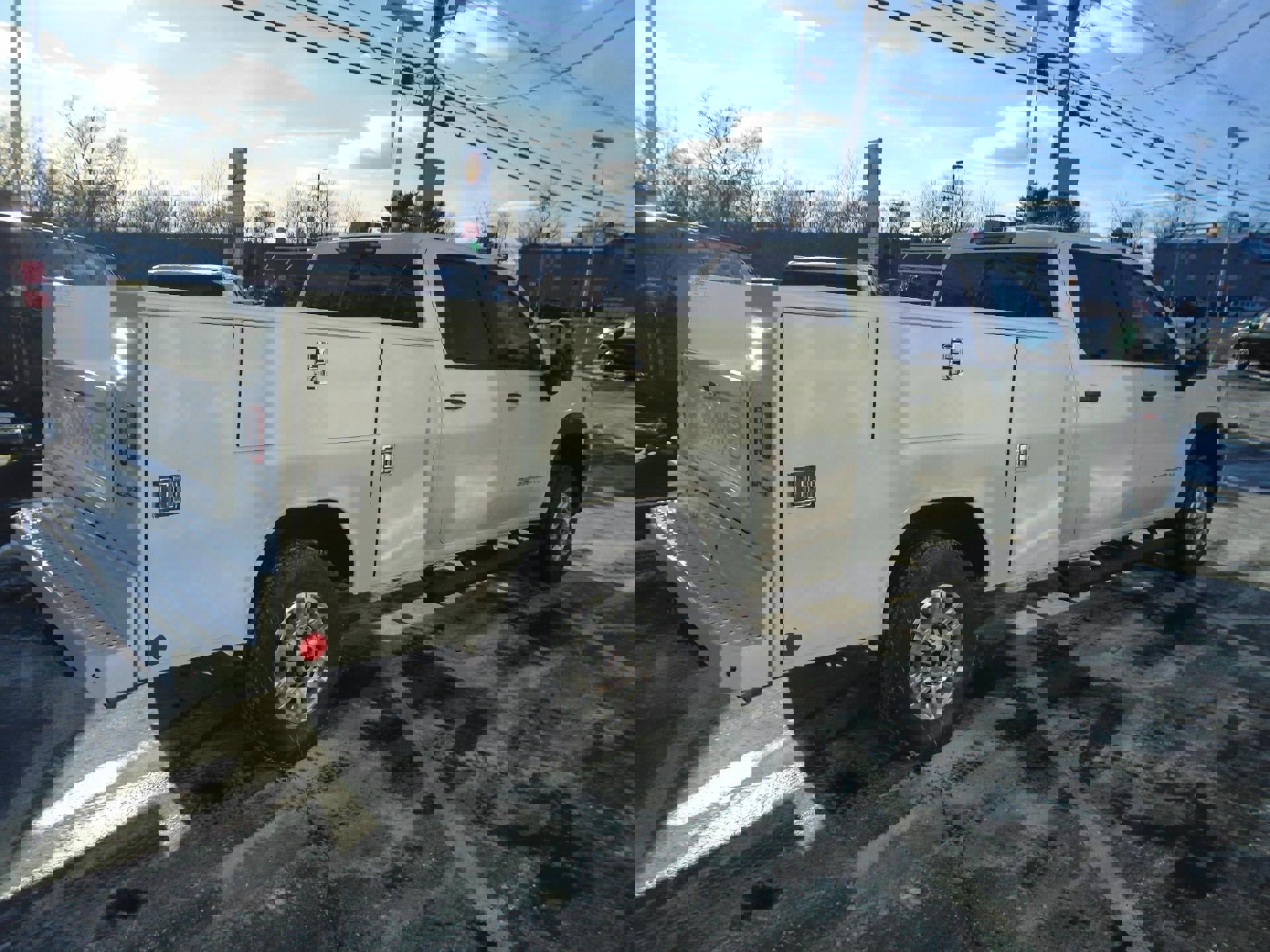 New 2026 GMC Sierra 2500 Pro w/ Convenience Package image 4