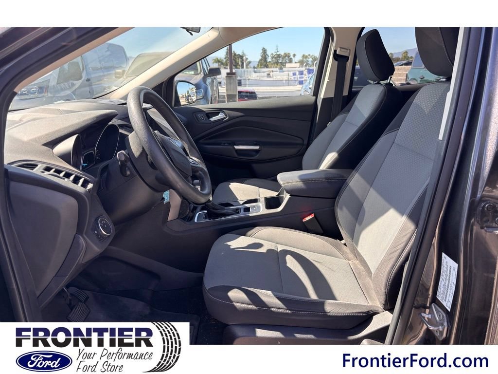 Used 2018 Ford Escape SE w/ SE Sync 3 Package FWD image 10