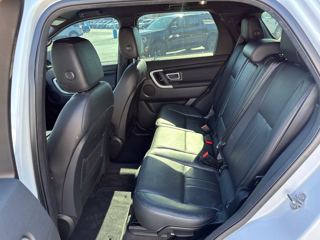 Used 2019 Land Rover Discovery Sport HSE AWD/4WD image 11