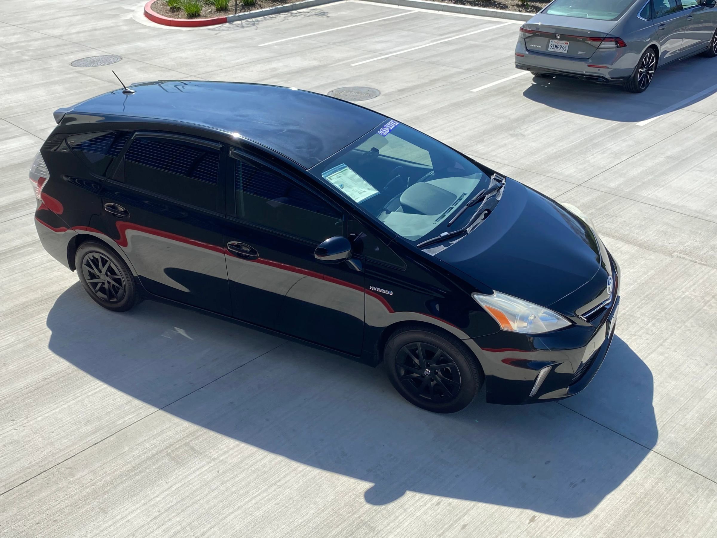 Used 2014 Toyota Prius V Three image 31