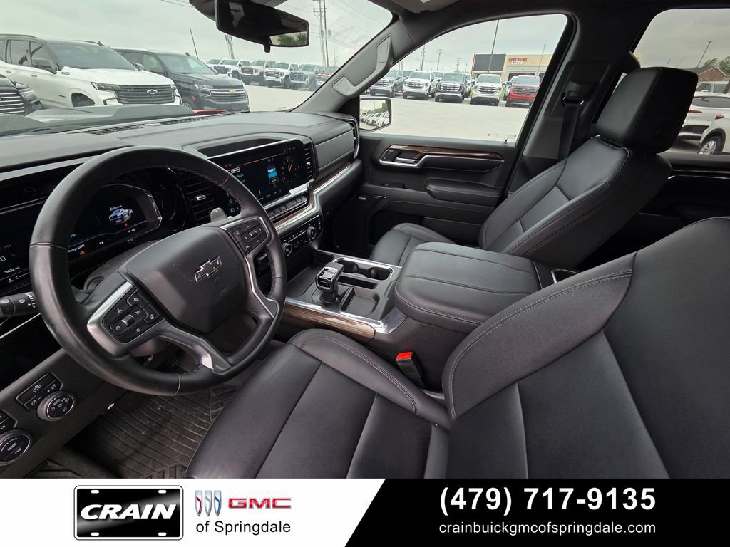 Used 2024 Chevrolet Silverado 1500 LT Trail Boss w/ Convenience Package II AWD/4WD image 10