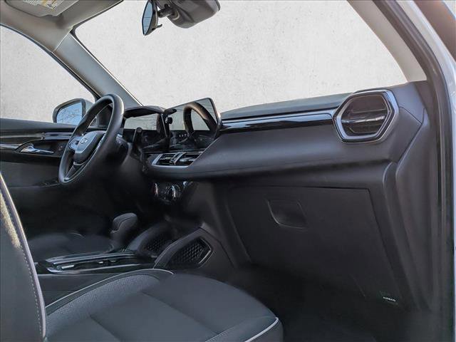 Used 2025 Chevrolet TrailBlazer LT image 21
