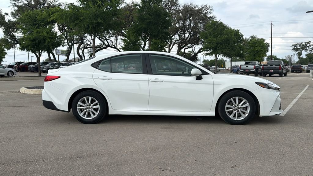Certified 2025 Toyota Camry LE FWD image 4