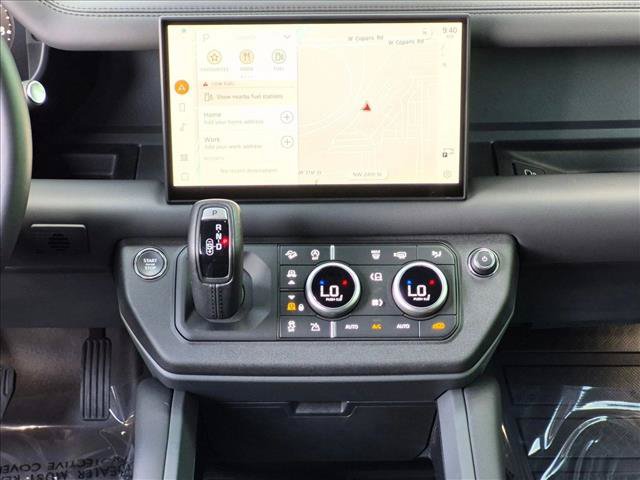 Certified 2025 Land Rover Defender 130 X-Dynamic SE AWD/4WD image 15