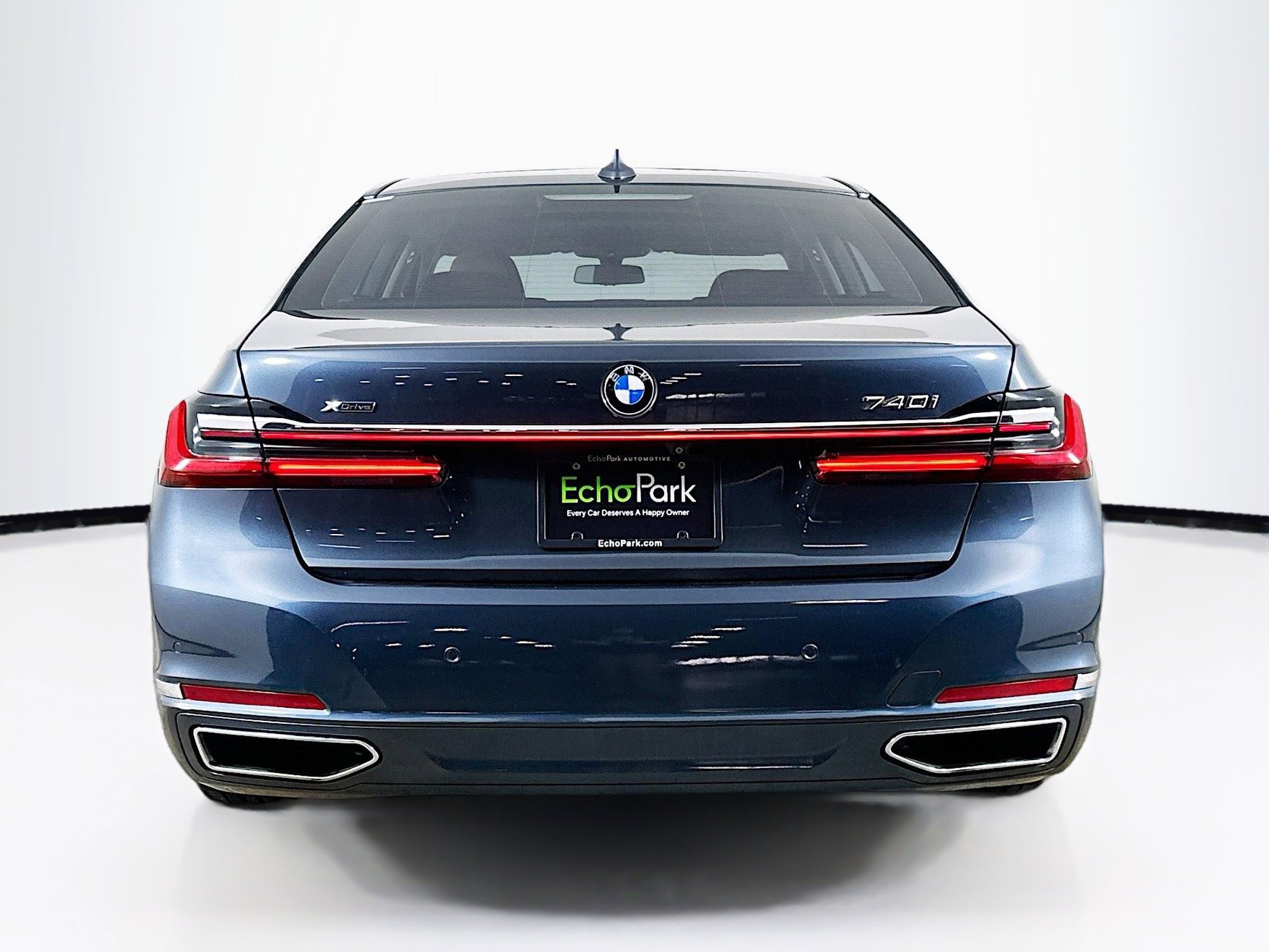 Used 2020 BMW 740i xDrive w/ Cold Weather Package image 7