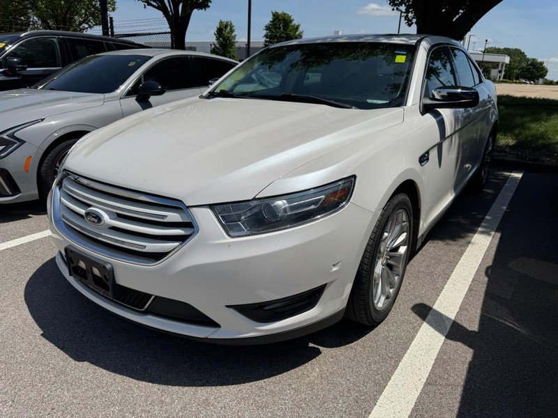 Used 2015 Ford Taurus Limited w/ Equipment Group 301A FWD image 3