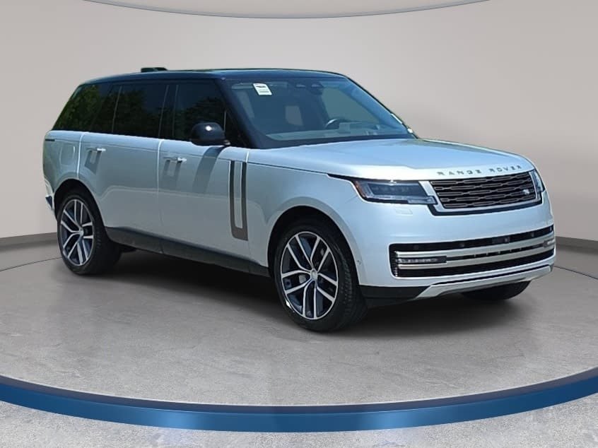 Certified 2025 Land Rover Range Rover Long Wheelbase SE AWD/4WD image 3