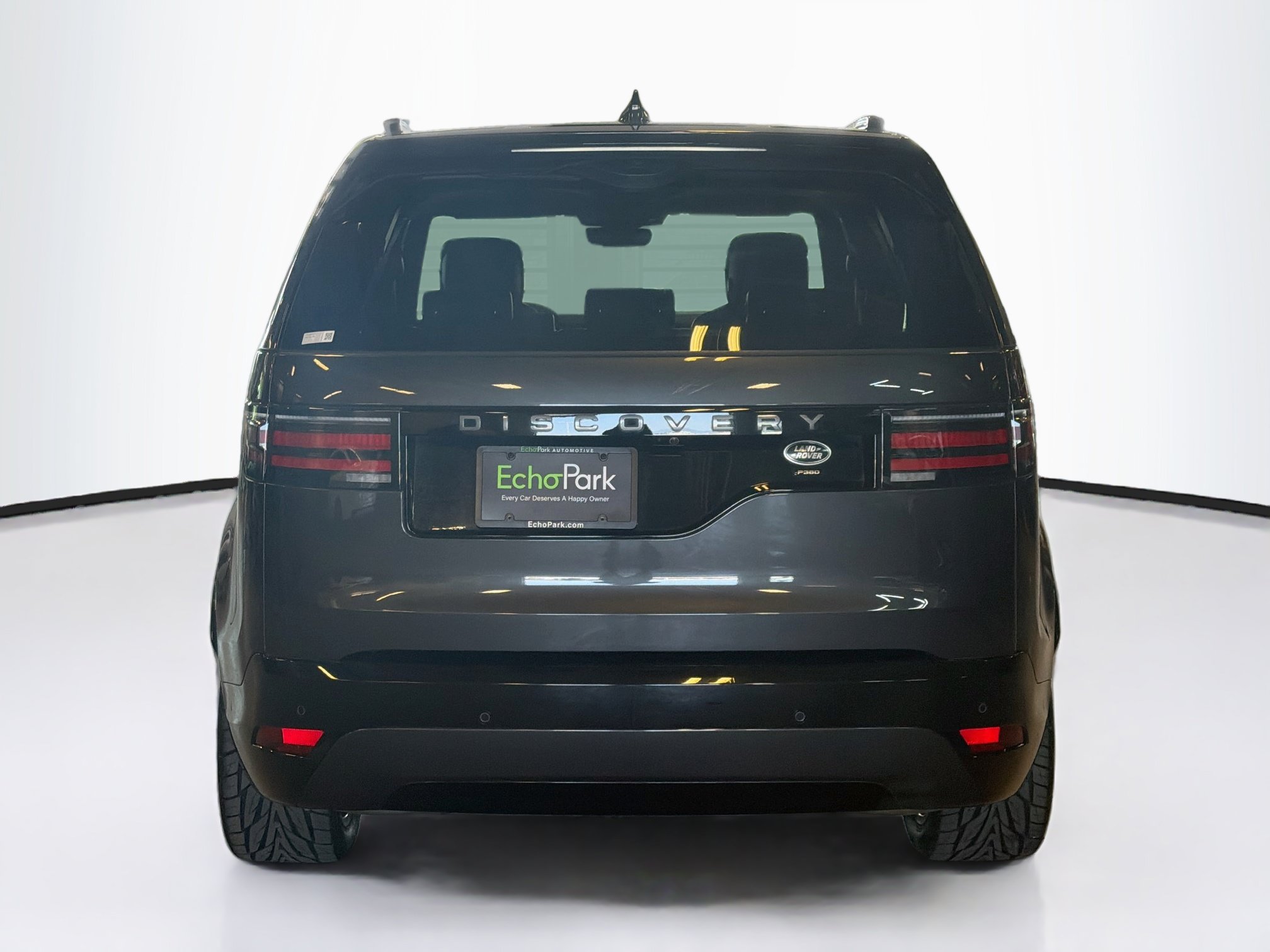 Used 2022 Land Rover Discovery HSE R-Dynamic AWD/4WD image 7