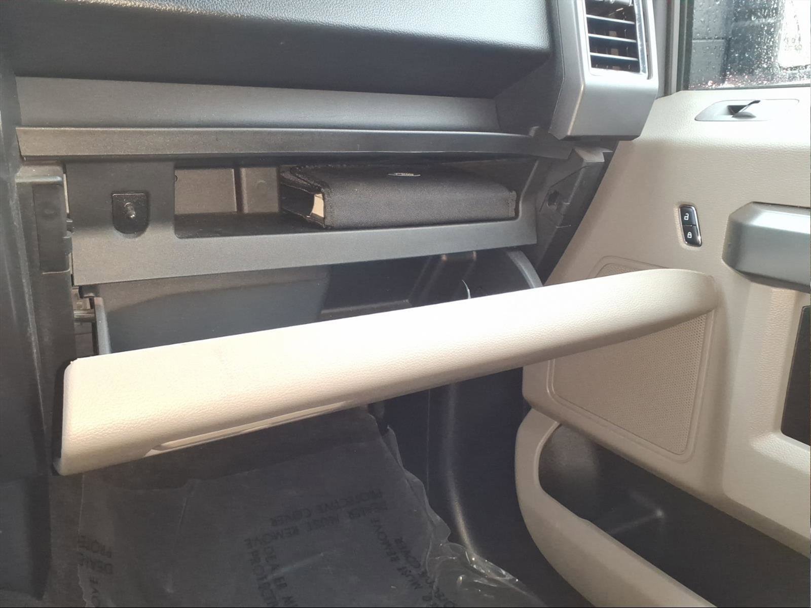 Used 2016 Ford F150 XLT w/ Equipment Group 302A Luxury image 18