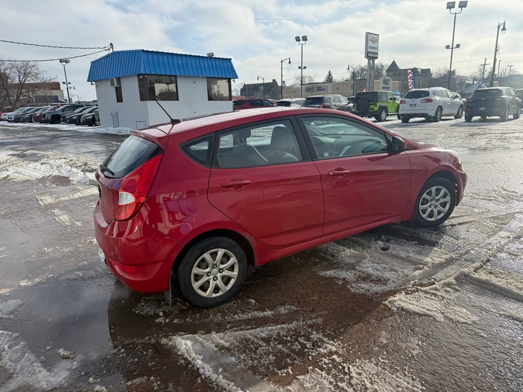 Used 2012 Hyundai Accent GS image 8