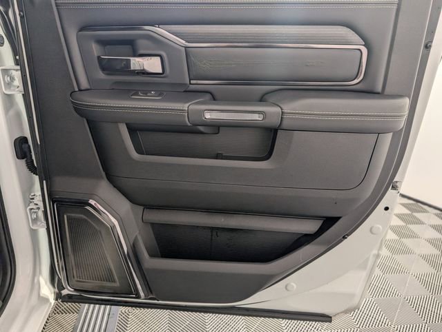 Used 2024 RAM 2500 Limited image 33