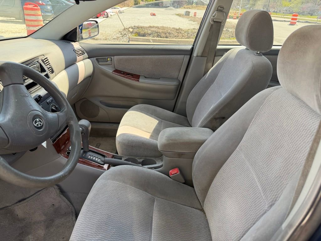 Used 2005 Toyota Corolla LE FWD image 9