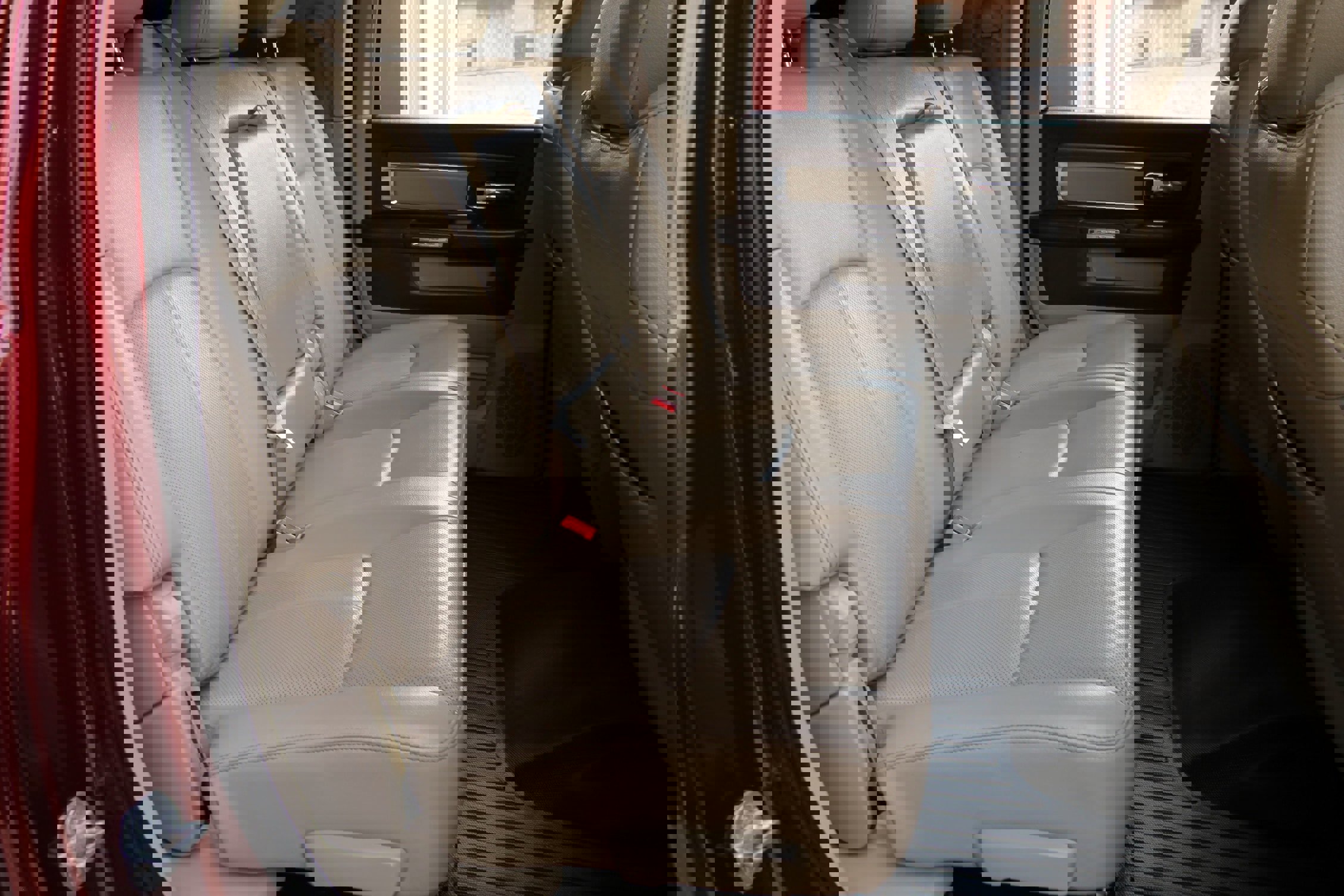 Used 2018 RAM 3500 Laramie image 44