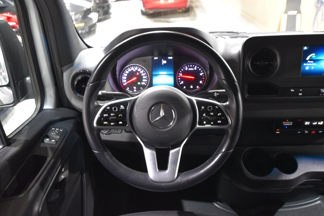 Used 2021 Mercedes-Benz Sprinter 2500 image 17