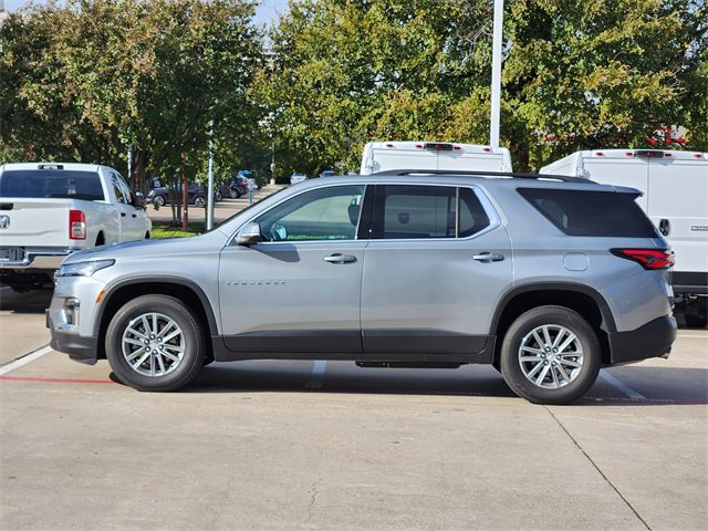 Used 2023 Chevrolet Traverse LT image 4