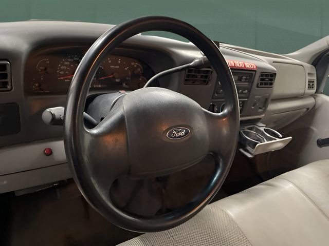 Used 2004 Ford F550 4x4 Regular Cab Super Duty image 20