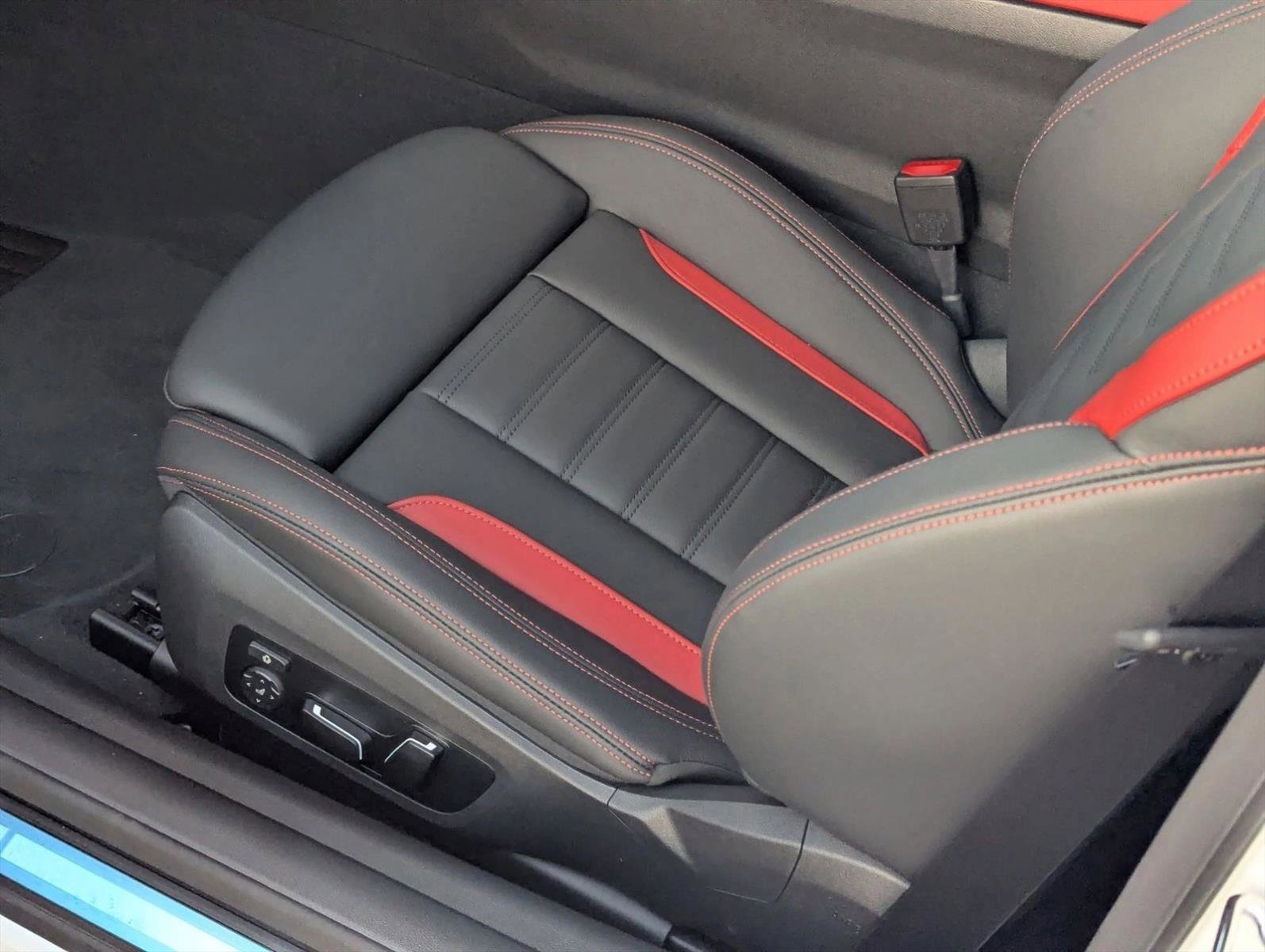New 2027 BMW 430i Convertible w/ M Sport Package RWD image 4