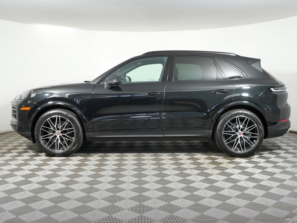 New 2026 Porsche Cayenne AWD/4WD image 2