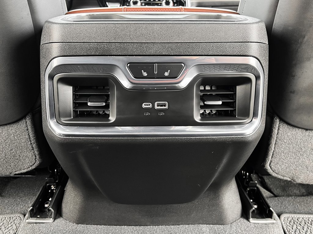 Used 2025 GMC Sierra 3500 Denali Ultimate image 26