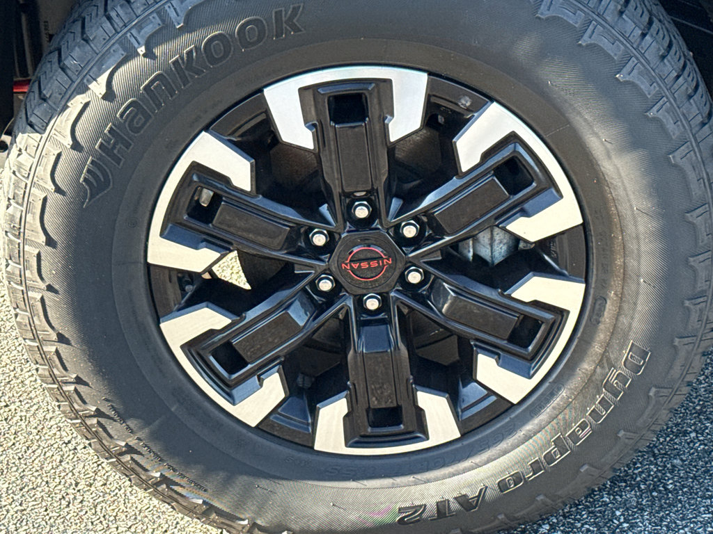 Used 2023 Nissan Frontier PRO-4X w/ Pro Convenience Package AWD/4WD image 9