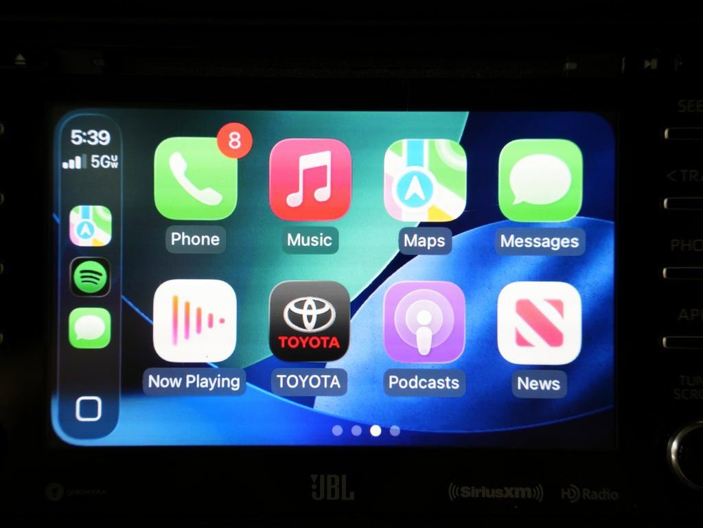 Used 2019 Toyota Sienna Limited Premium image 23