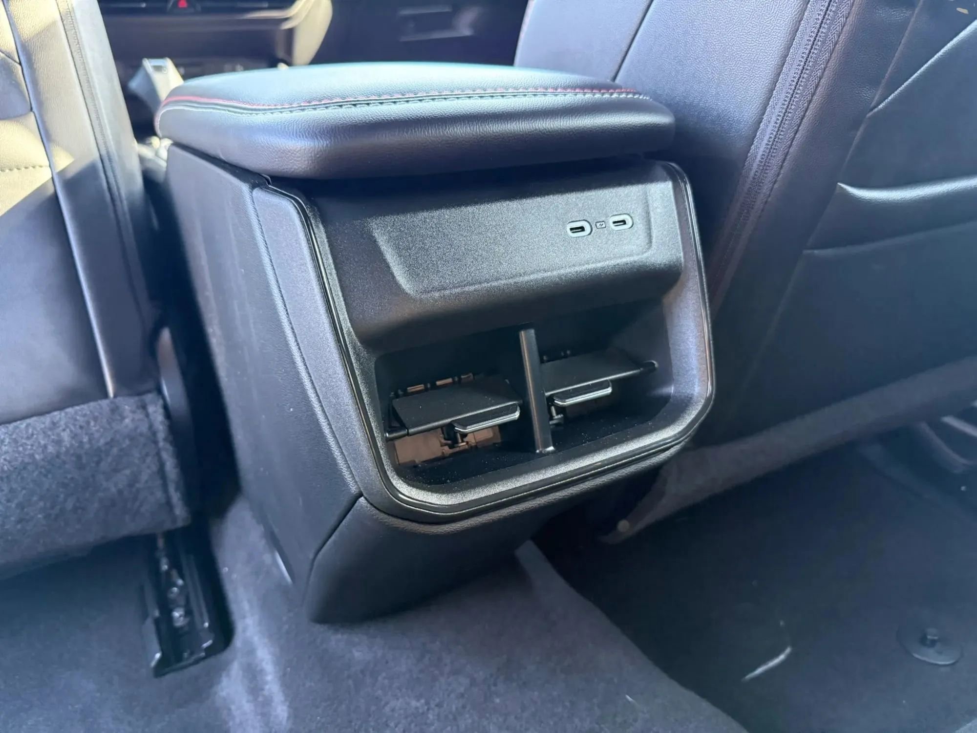 Used 2025 Dodge Charger Daytona R/T w/ Quick Order Package 25M R/T AWD/4WD image 37