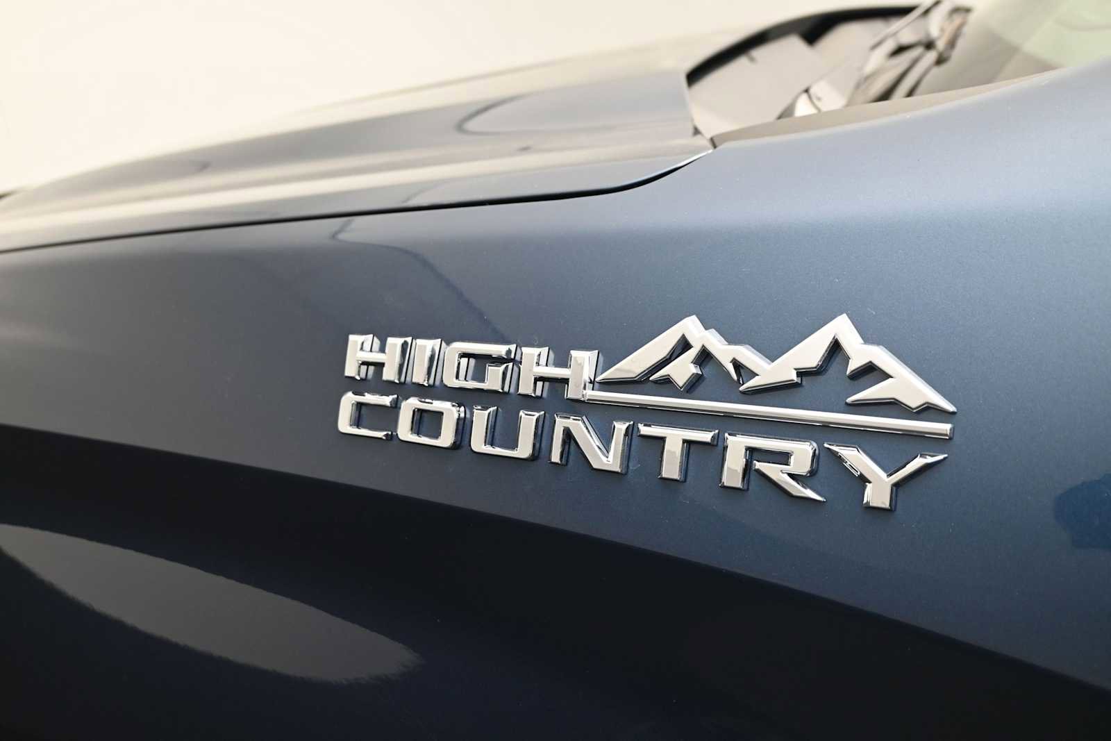 Used 2019 Chevrolet Silverado 1500 High Country AWD/4WD image 38