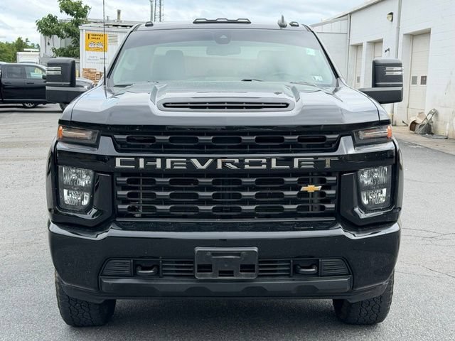 Used 2022 Chevrolet Silverado 2500 Custom w/ Custom Convenience Package AWD/4WD image 2