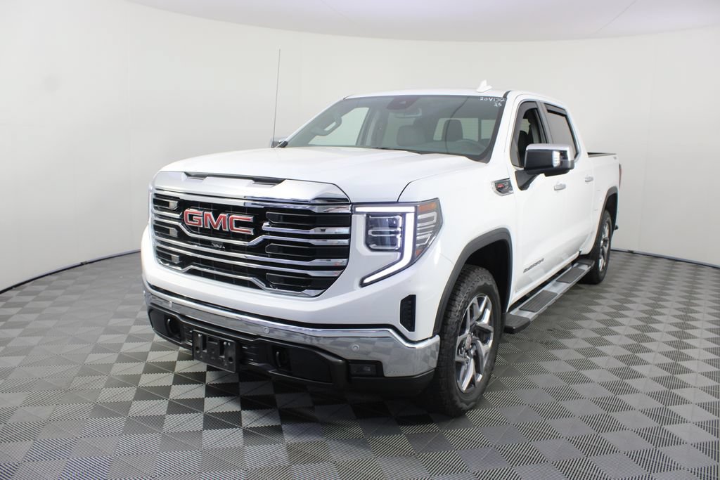 Used 2025 GMC Sierra 1500 SLT w/ SLT Premium Plus Package AWD/4WD image 24