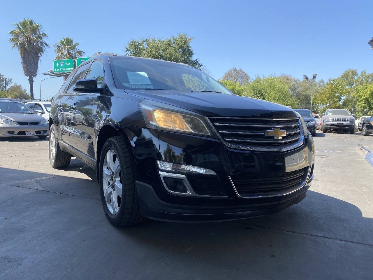 Used 2016 Chevrolet Traverse LT w/ Style and Technology Package FWD image 29