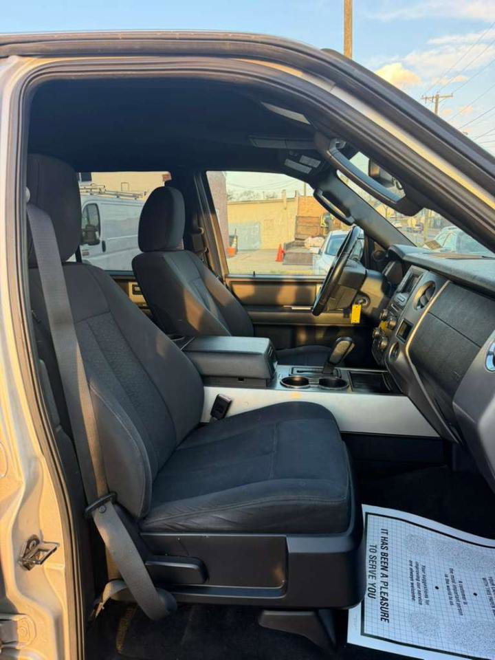 Used 2017 Ford Expedition EL XLT image 18