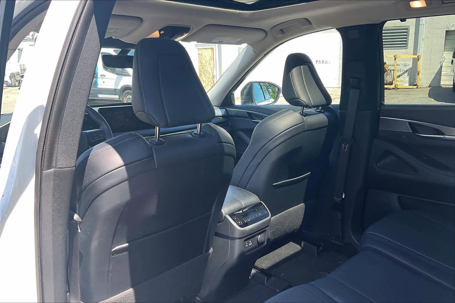 Used 2023 INFINITI QX60 Luxe w/ Cargo Package AWD/4WD image 22