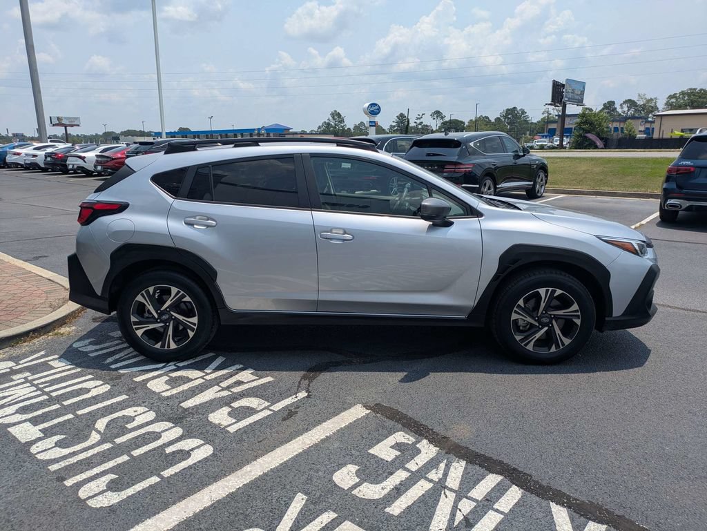 Certified 2025 Subaru Crosstrek 2.5i Premium AWD/4WD image 4