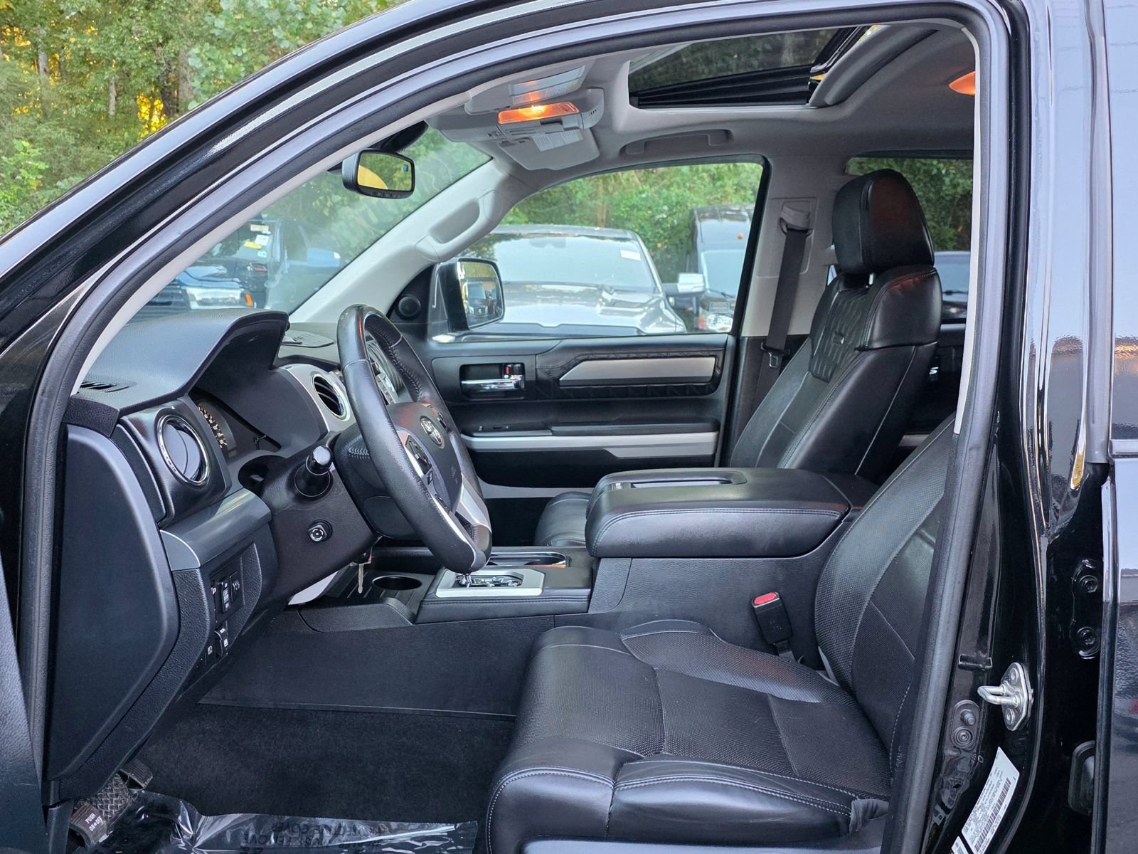 Used 2018 Toyota Tundra Platinum AWD/4WD image 11