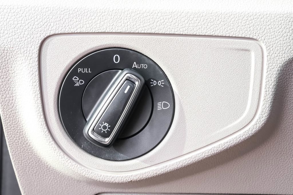 Used 2022 Volkswagen Atlas SE image 18