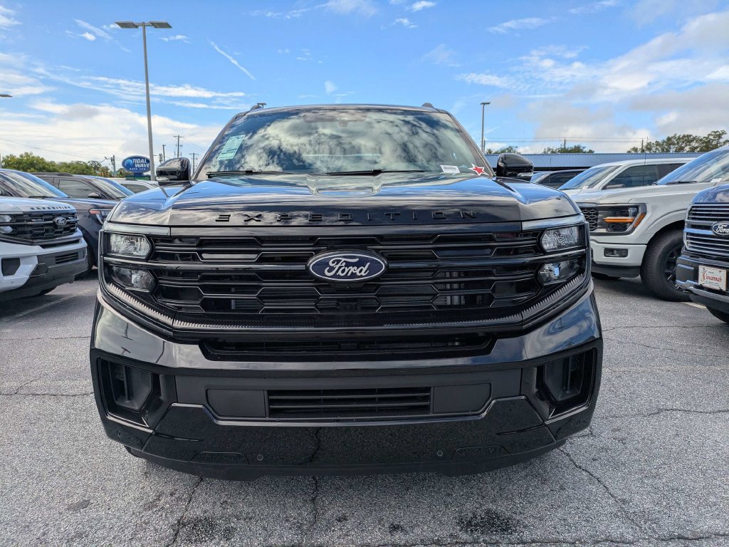 New 2027 Ford Expedition Max Platinum w/ Stealth Appearance Package AWD/4WD image 10