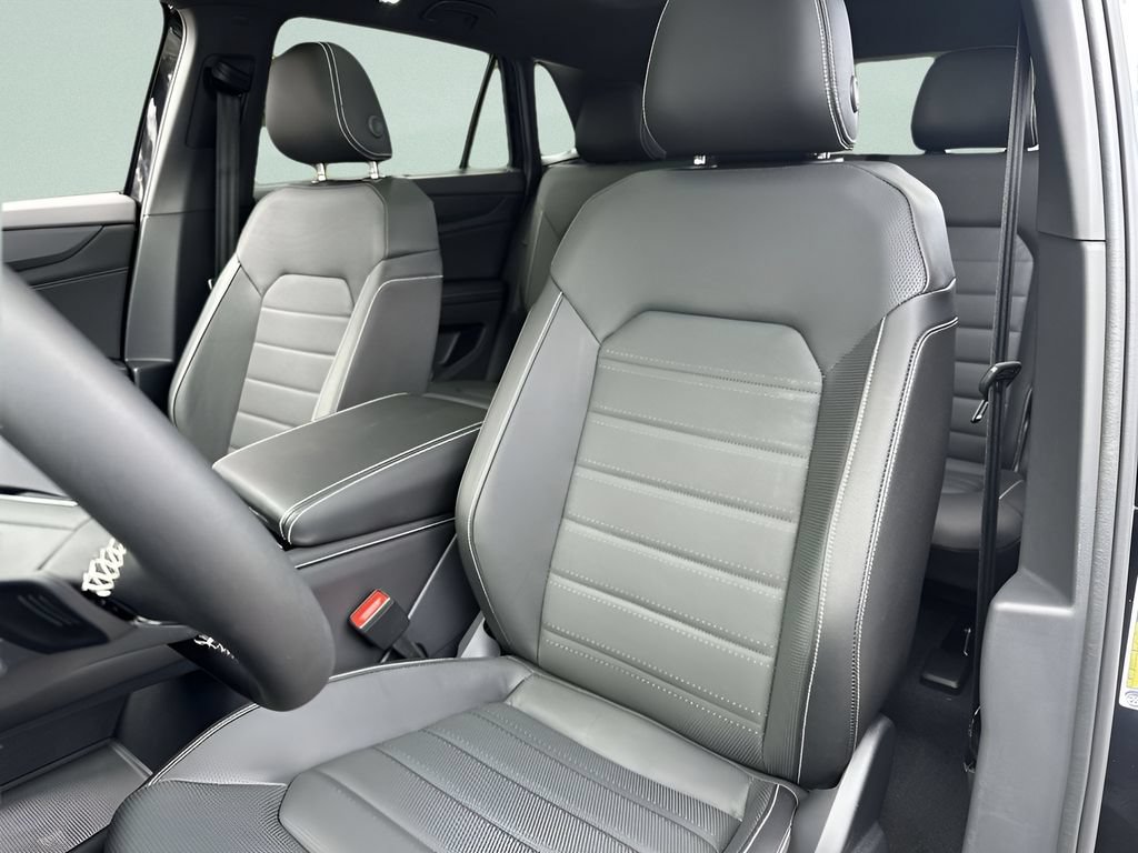 New 2026 Volkswagen Atlas Cross Sport SEL AWD/4WD image 11